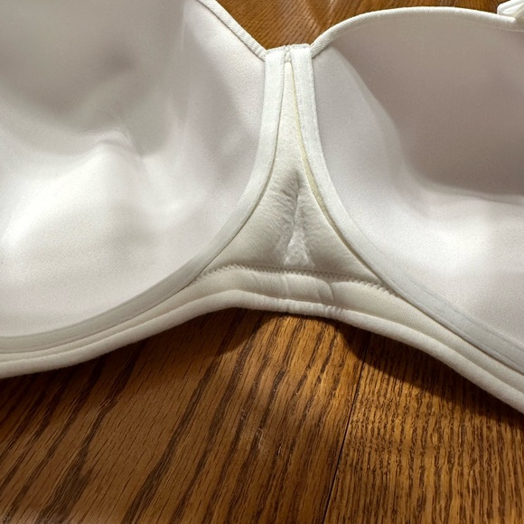 Serenada Catherine’s Bra White Size 48D NWT - Picture 9 of 11